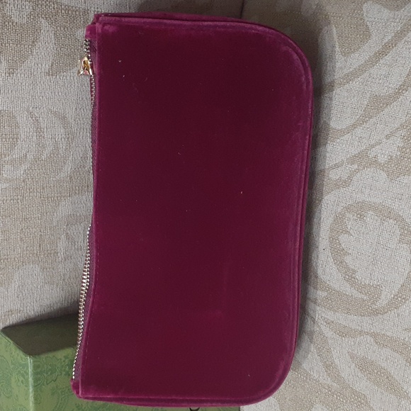 GUCCI BEAUTY BAG MAKEUP NEW GIFTED CROSSBODY CHAIN - Picture 3 of 9